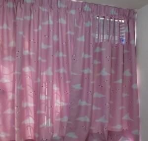 粉紅色海鷗遮光窗簾