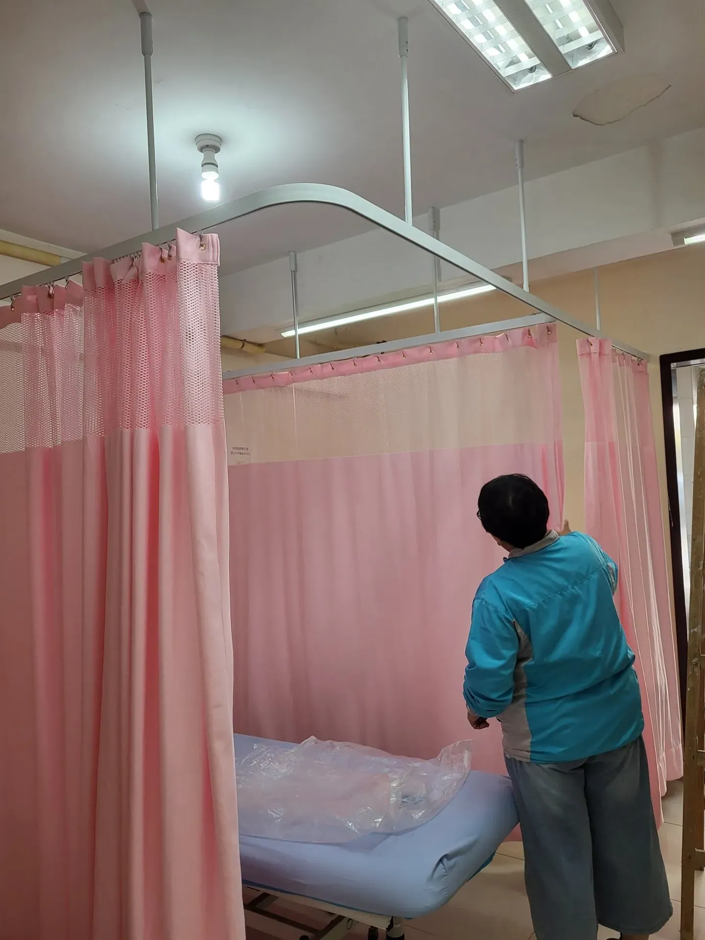 医用拉帘(吊杆围床拉帘)